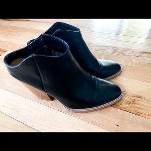 Dolce Vita booties